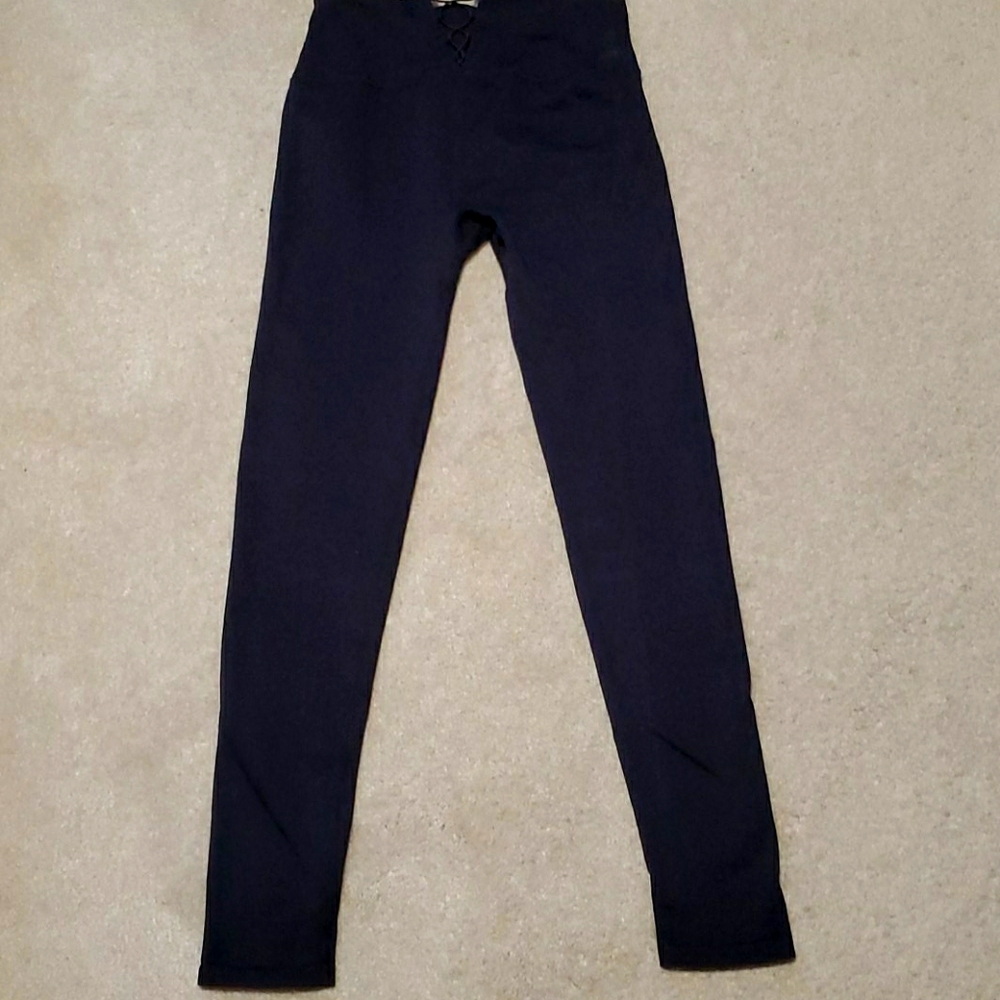 Black Fabletics ribbed leggings
